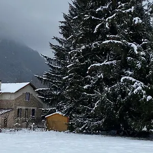 chalet-tout-confort-proche-d-ax-3-domaines.midi-pyreneeshotels.com/